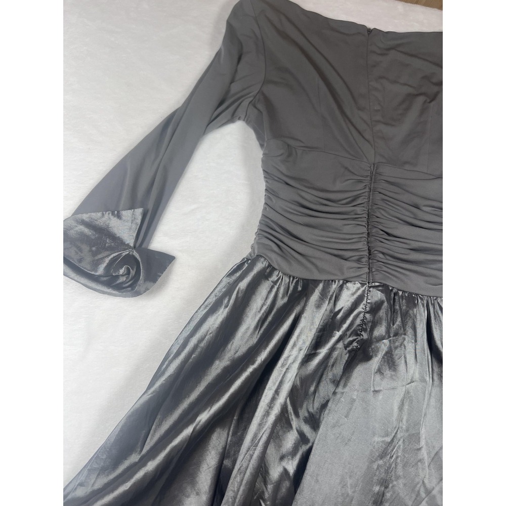 Jessica Howard Dress Womens 4 Silver Satin Ruched V Neck Long Sleeve Maxi Gown - Picture 9 of 16